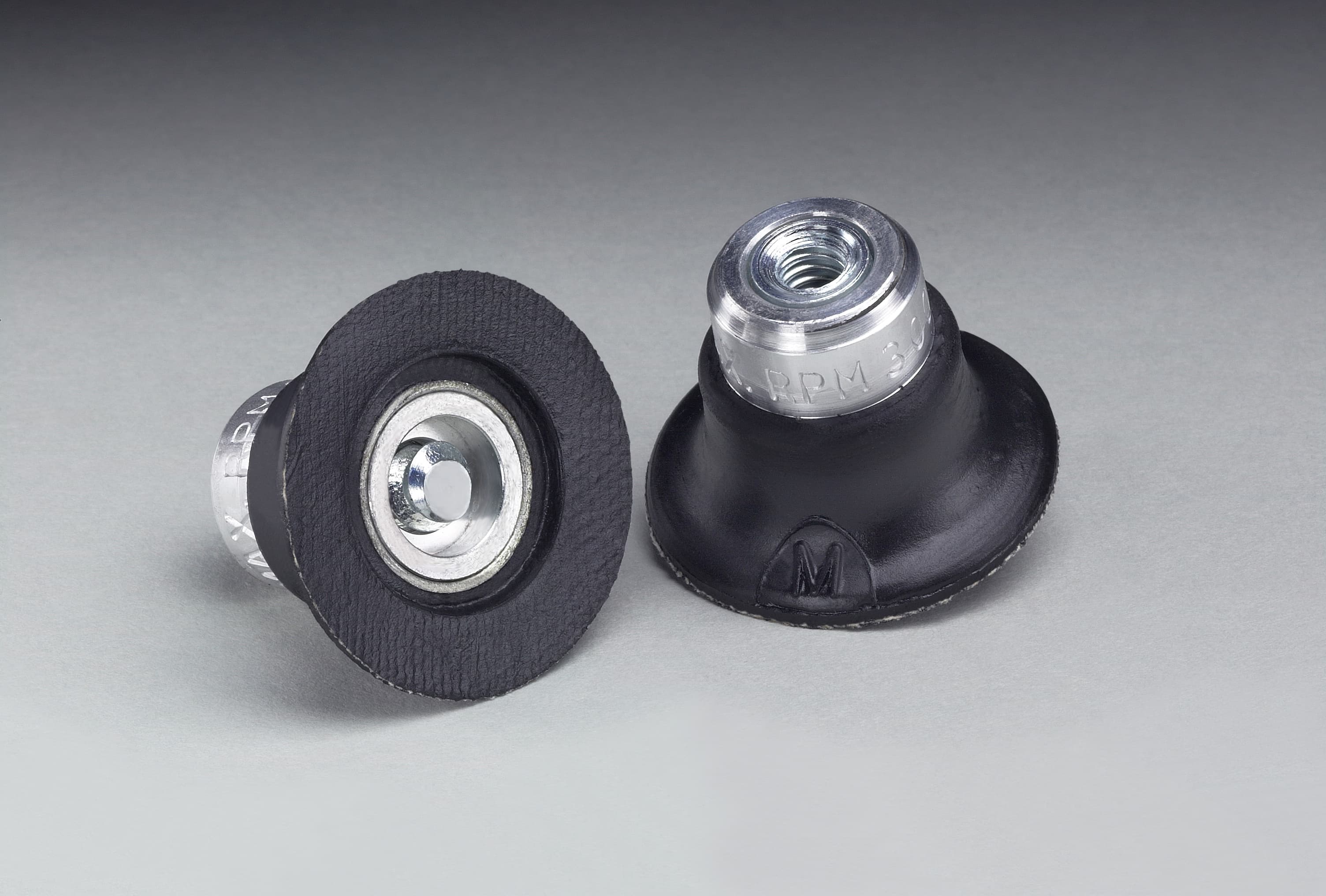 3M70-10308594
