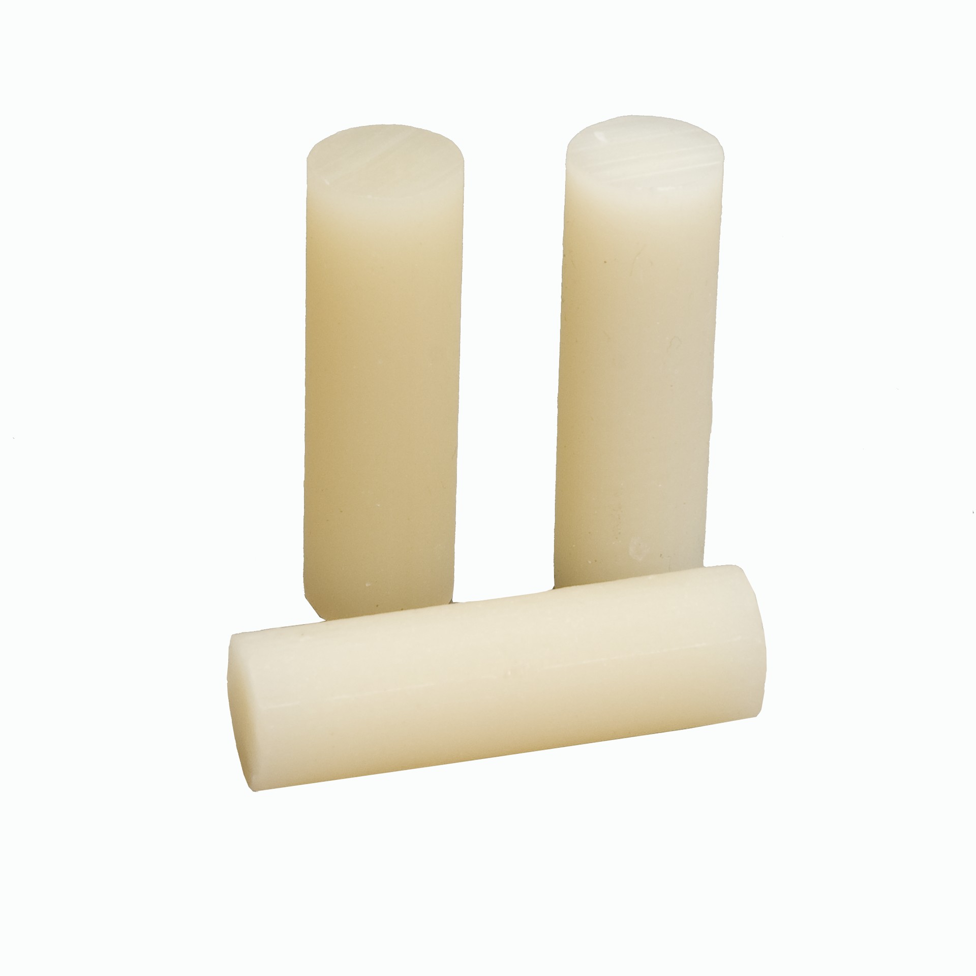 Adhésif thermofusible 3M(MC) 3797TC, blanc cassé, 1,59 cm x 5,08 cm (5/8 po x 2 po), 4,98 kg (11 lb), caisse